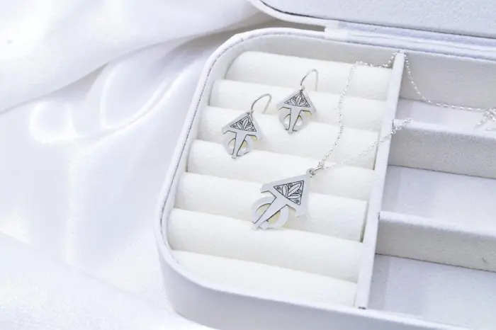 Boucles d'oreilles Symbole Amazigh – Image 3