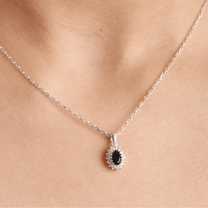 Collier avec pierre Noir – Image 2